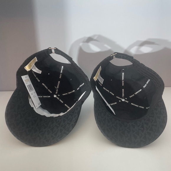 NWT Michael Kors Signature Hat - Picture 3 of 3